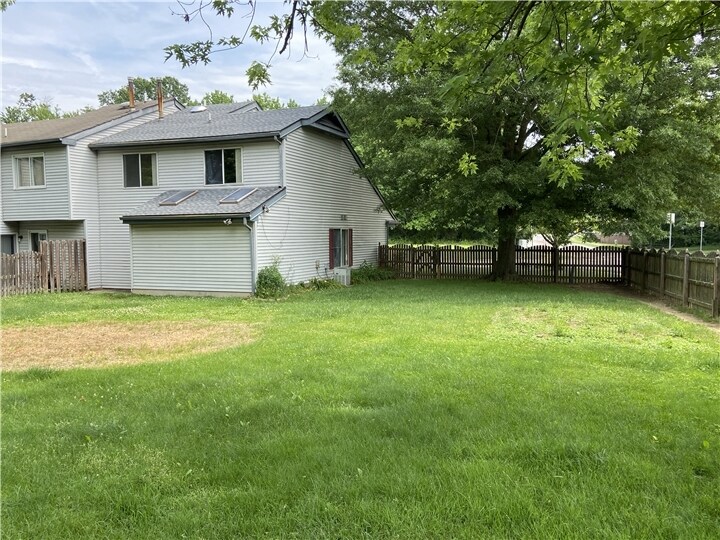 152 Wedgefield Dr, New Castle, DE 19720 Townhome Rentals in New