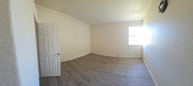Foto del edificio - 2410 SW 2nd Ave