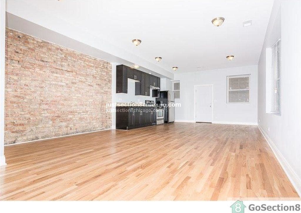 Primary Photo - 237 E 51st St