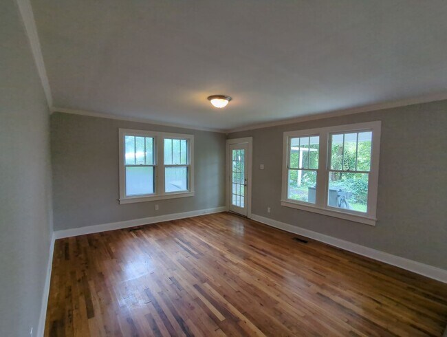 Foto del edificio - Rossville 2-Bedroom House