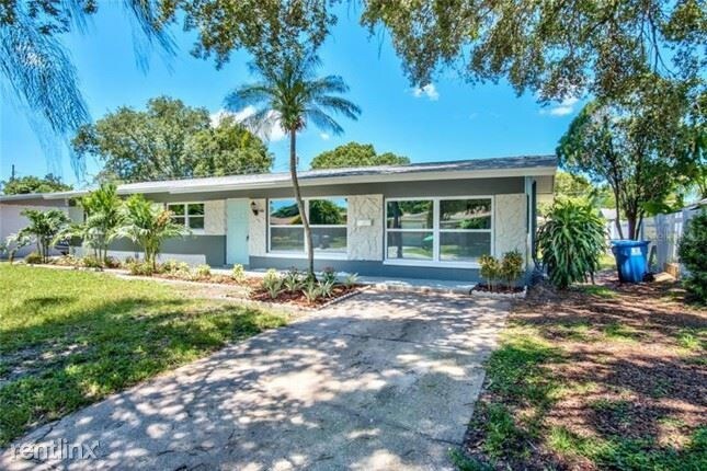 Foto del edificio - 4 br, 3 bath House - 2800 56th Ln N
