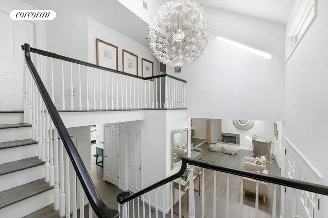 Building Photo - 500 Bridgehampton-Sag Harbor Turnpike