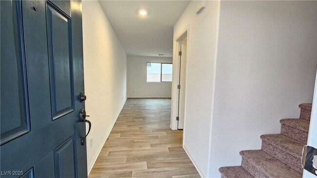 Building Photo - 6071 Swift Lariat St
