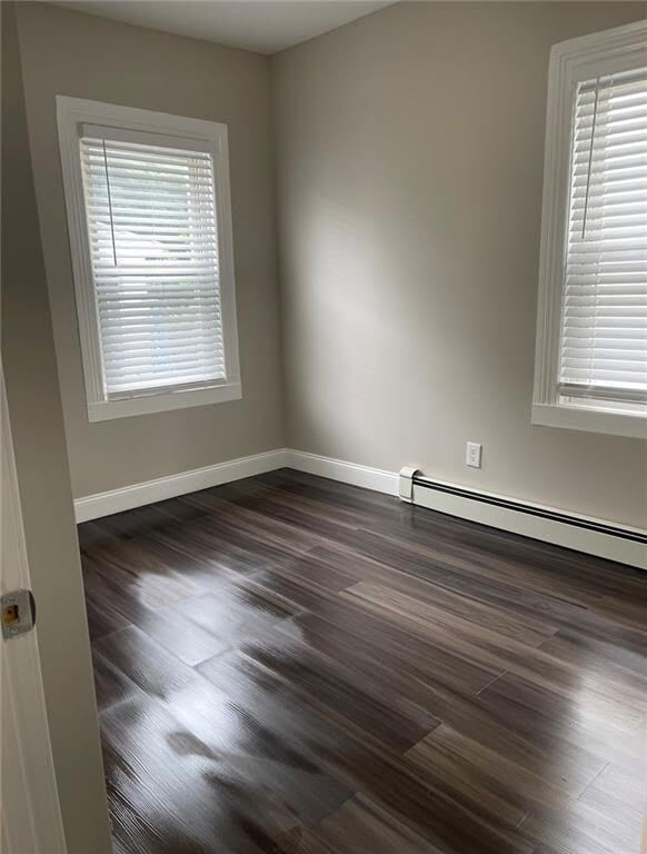 Room 1 of 3 - 56 Vinton St