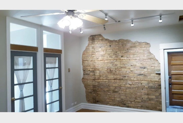 Photo - 2857 N Damen Ave (Chicago, IL)