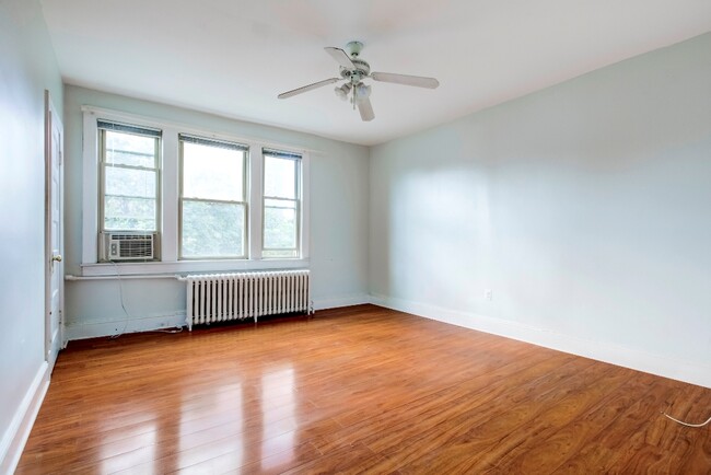 Living Room - 1628 D St SE