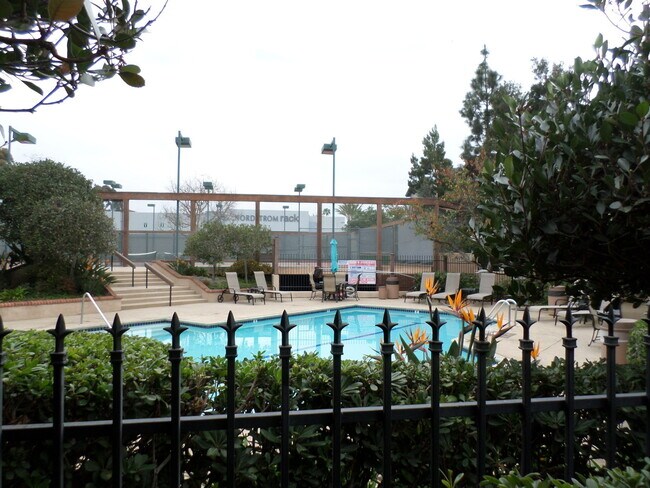 Foto del edificio - The Boardwalk in La Jolla 2 bdr 2 bath 3 f...