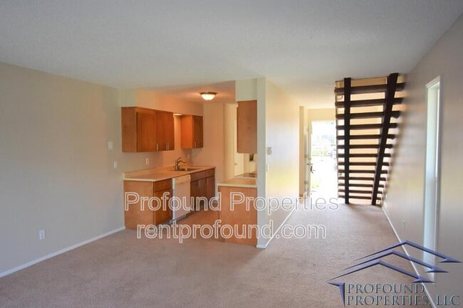 Building Photo - 6050 SW 130th Ave