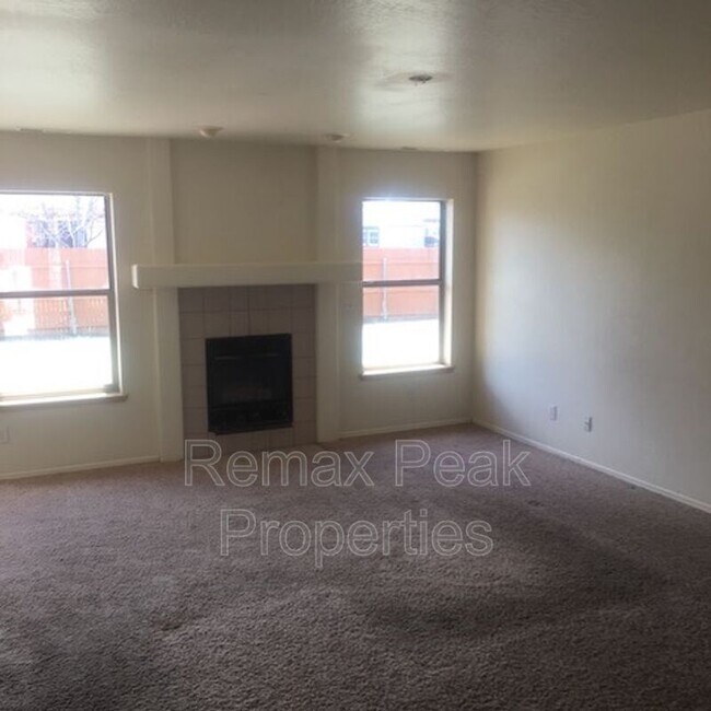 Building Photo - 6805 E Vail Dr