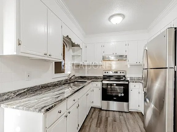 Foto del edificio - 4527 Robney Dr