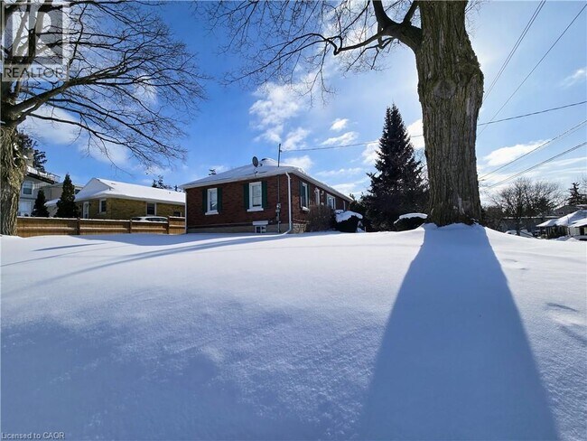 Photo du bâtiment - 89 Elgin St N