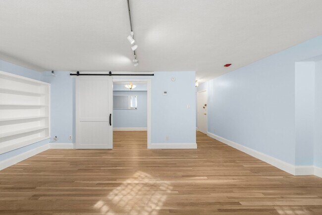 Foto del edificio - 244 Beacon St