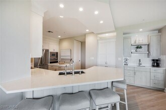 Building Photo - 4801 Island Pond Ct
