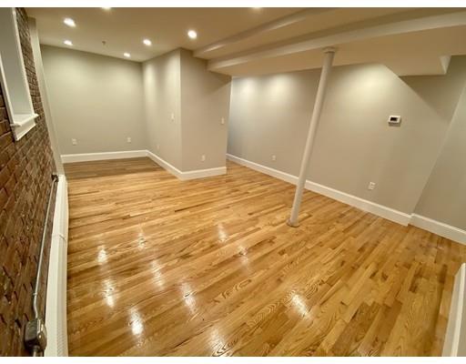 Foto principal - 96 Webster St