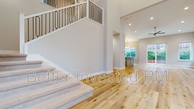 Building Photo - 1807 Palisades Dr