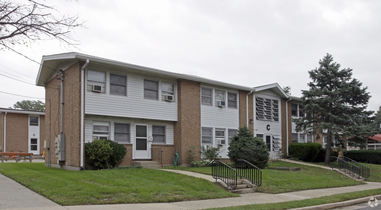 Primary Photo - Julius C Engel Apartments