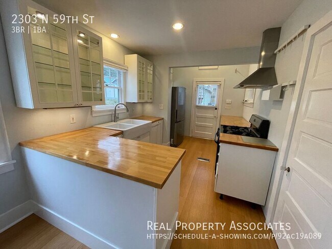 Foto del edificio - 2303 N 59th St