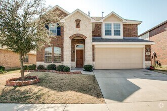 Building Photo - 1420 Canary Dr