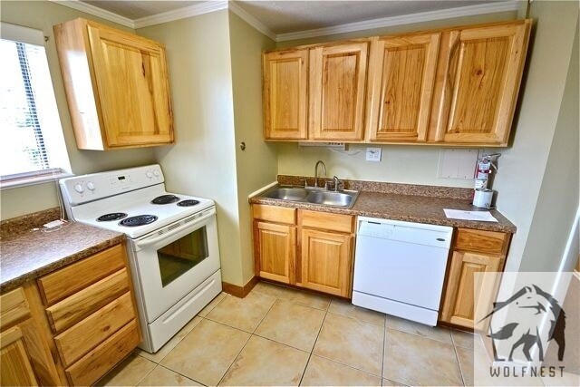 Building Photo - 1050 S 4800 W