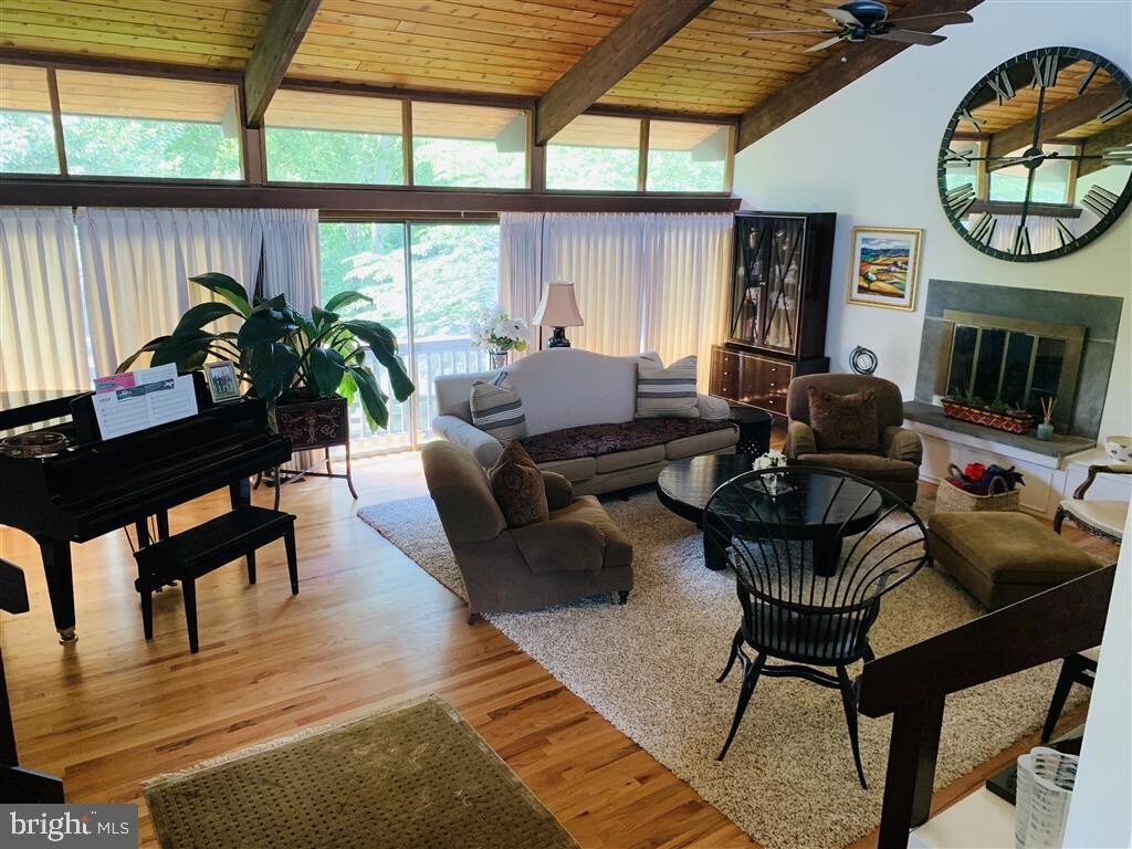 Foto principal - 9341 Cornwell Farm Dr