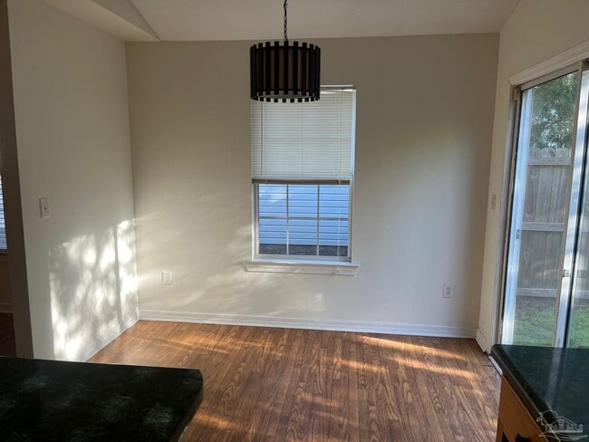 Building Photo - 2412 N 7th Ave