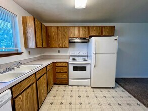Building Photo - 4803 Bonnie Ln