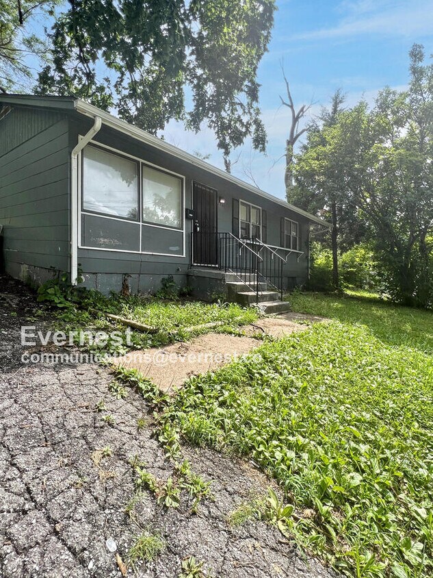 Foto principal - 7401 E 49th St