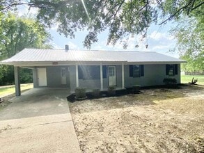 Building Photo - 20117 County Line Rd