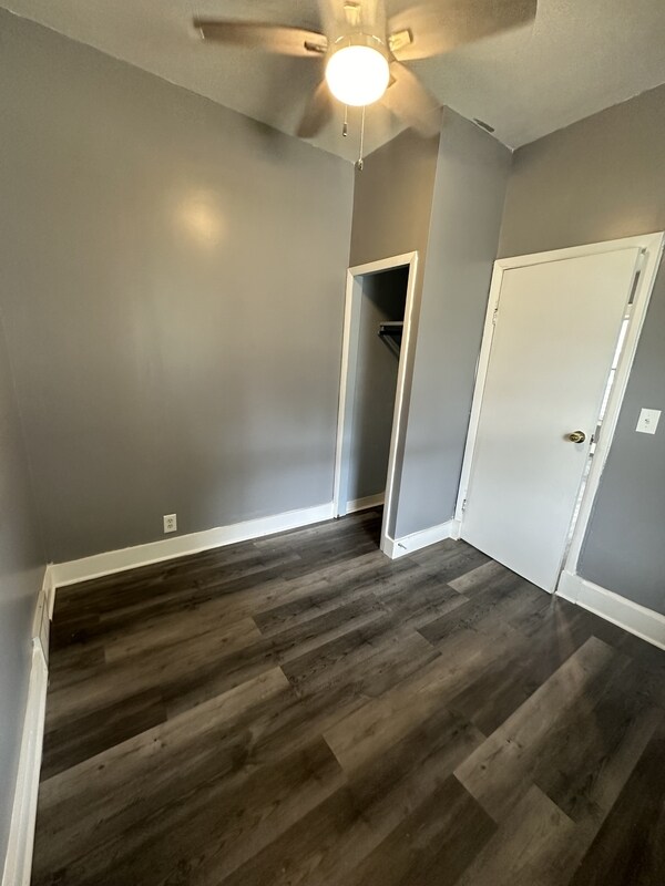Building Photo - 3635 W 46th St