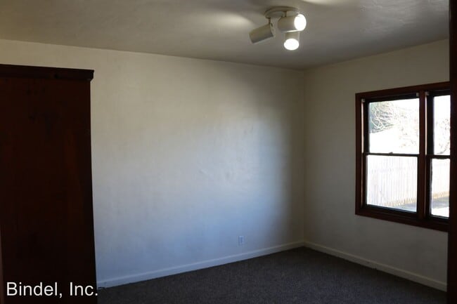 Building Photo - 1750 H St
