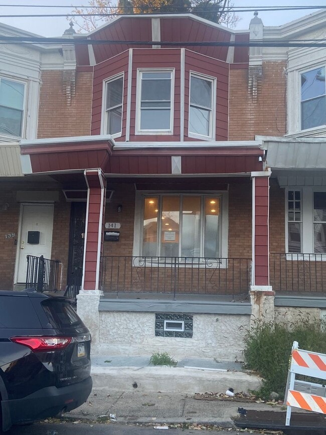 Remodeled Front Porch Row - Germantown - Remodeled Front Porch Row - Germantown House