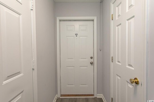 Building Photo - 1504 Azalea Dr