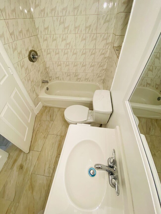 Foto del edificio - 2230 NW 51 Terrace