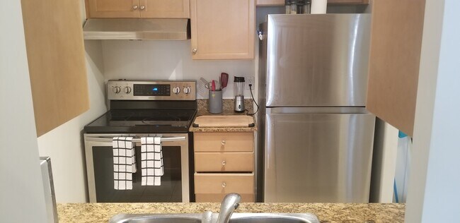 Photo du bâtiment - 323-323 Richmond St E