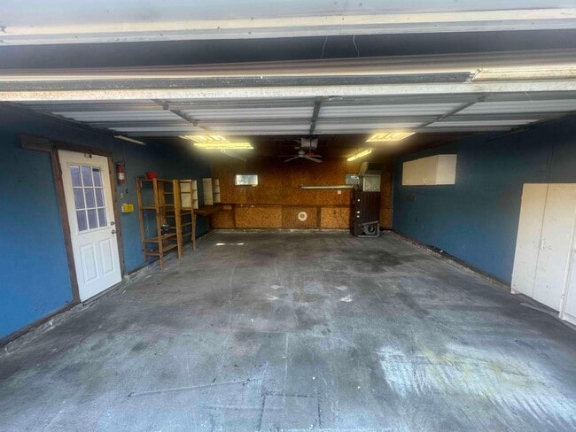 Building Photo - Charming 4 Bedroom/2 Bathroom Home in Edgewood, MD!