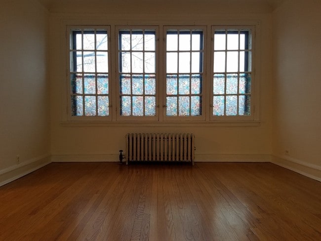 Foto del edificio - 1643 W Touhy Ave