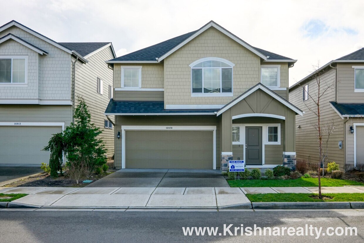 Primary Photo - Beautiful Abbey Creek Home 5BR* 3BA* + Bon...