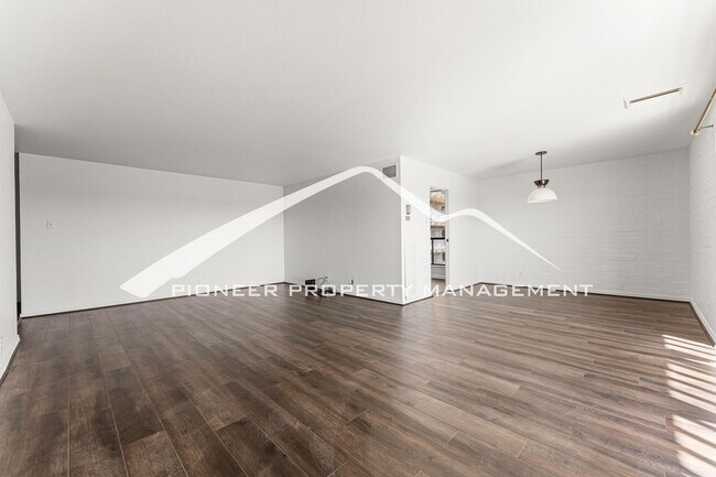 Foto del edificio - Fantastic Condo with Central AC and Balcony