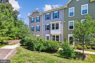 Building Photo - 1679 Signalman Ct