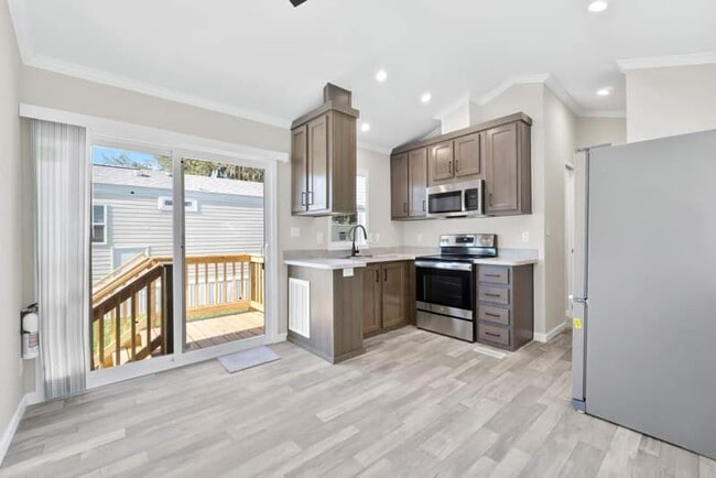 Building Photo - 7250 FL-44