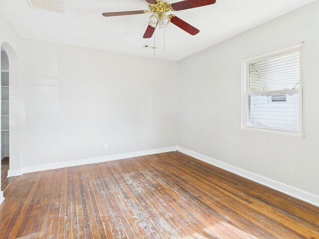 Foto del edificio - 2606 Redwood Ave