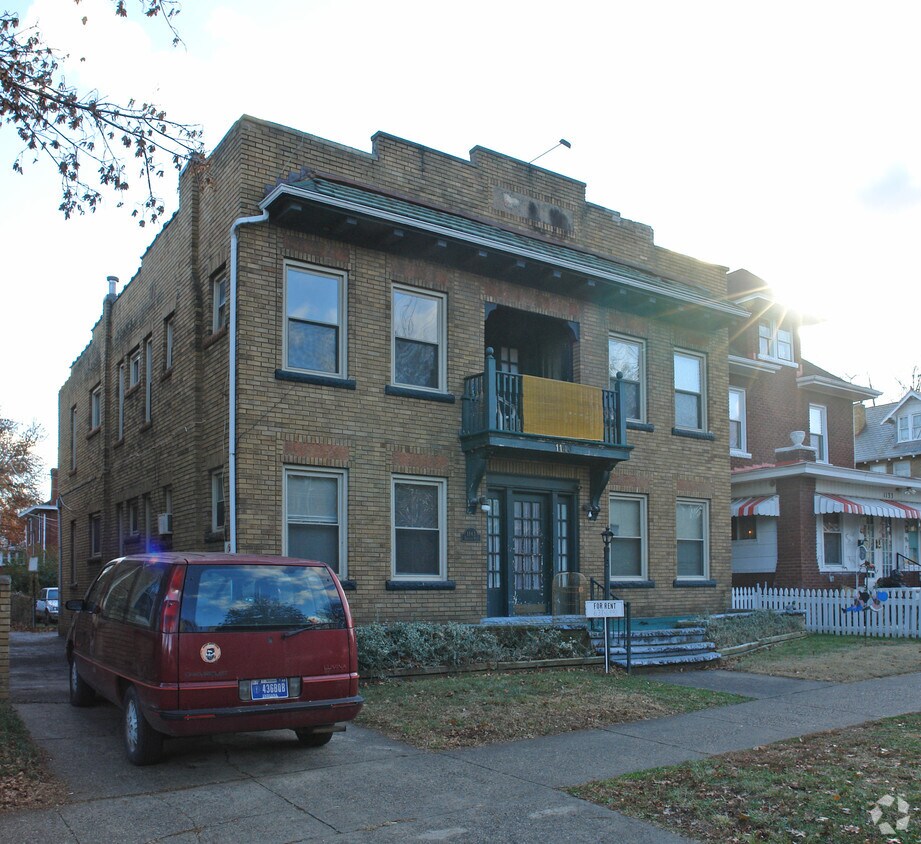 Foto del edificio - Birkshire East & Birkshire West