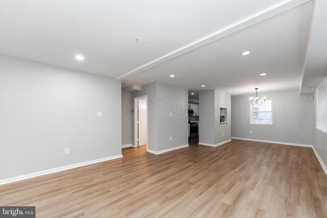 Building Photo - 1008 Rittenhouse St NW