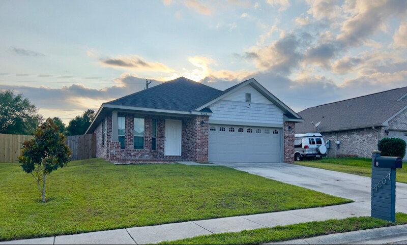 Foto principal - 14604 Canal Lp