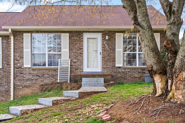 Building Photo - 3 Bed 2 Bath Home Near Post for Rent!