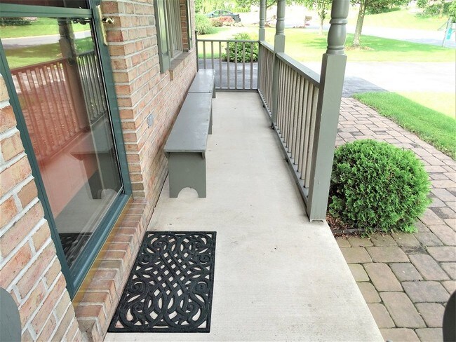 Building Photo - 85 Millstone Dr
