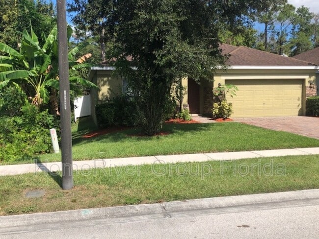 Building Photo - 7217 Wakeview Dr
