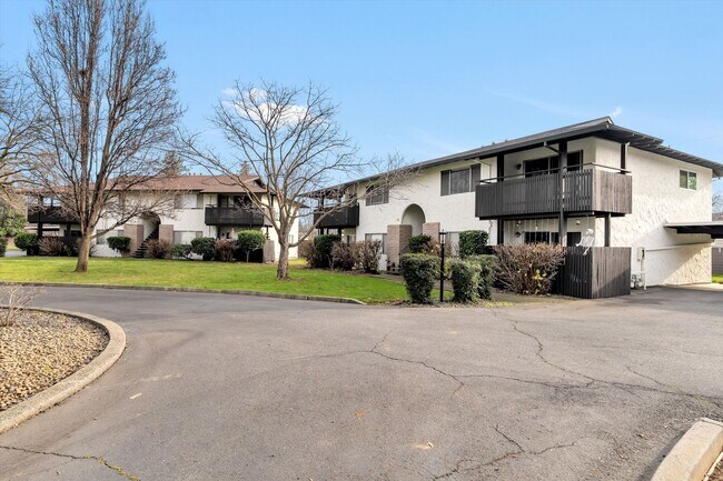 Foto del edificio - El Sereno Apartments