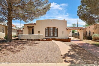 Building Photo - 1104 Madeline Dr
