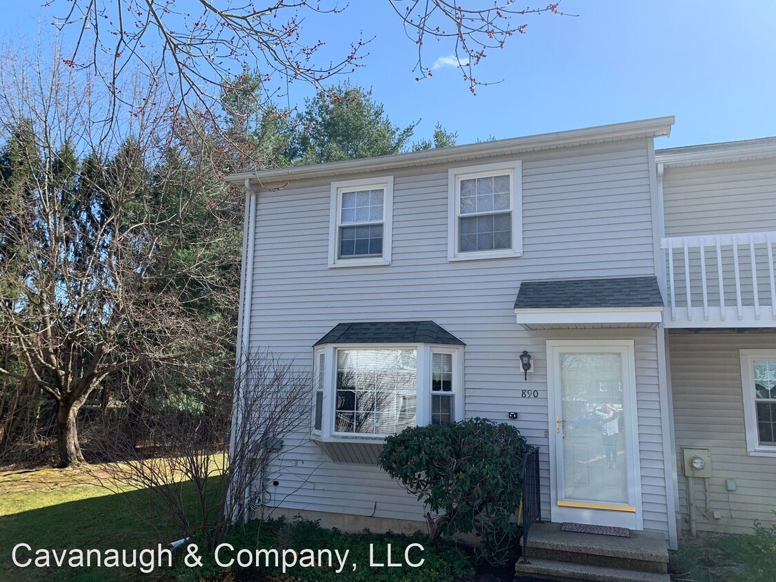 Primary Photo - 3 br, 1.5 bath House - 890 Long Hill Road